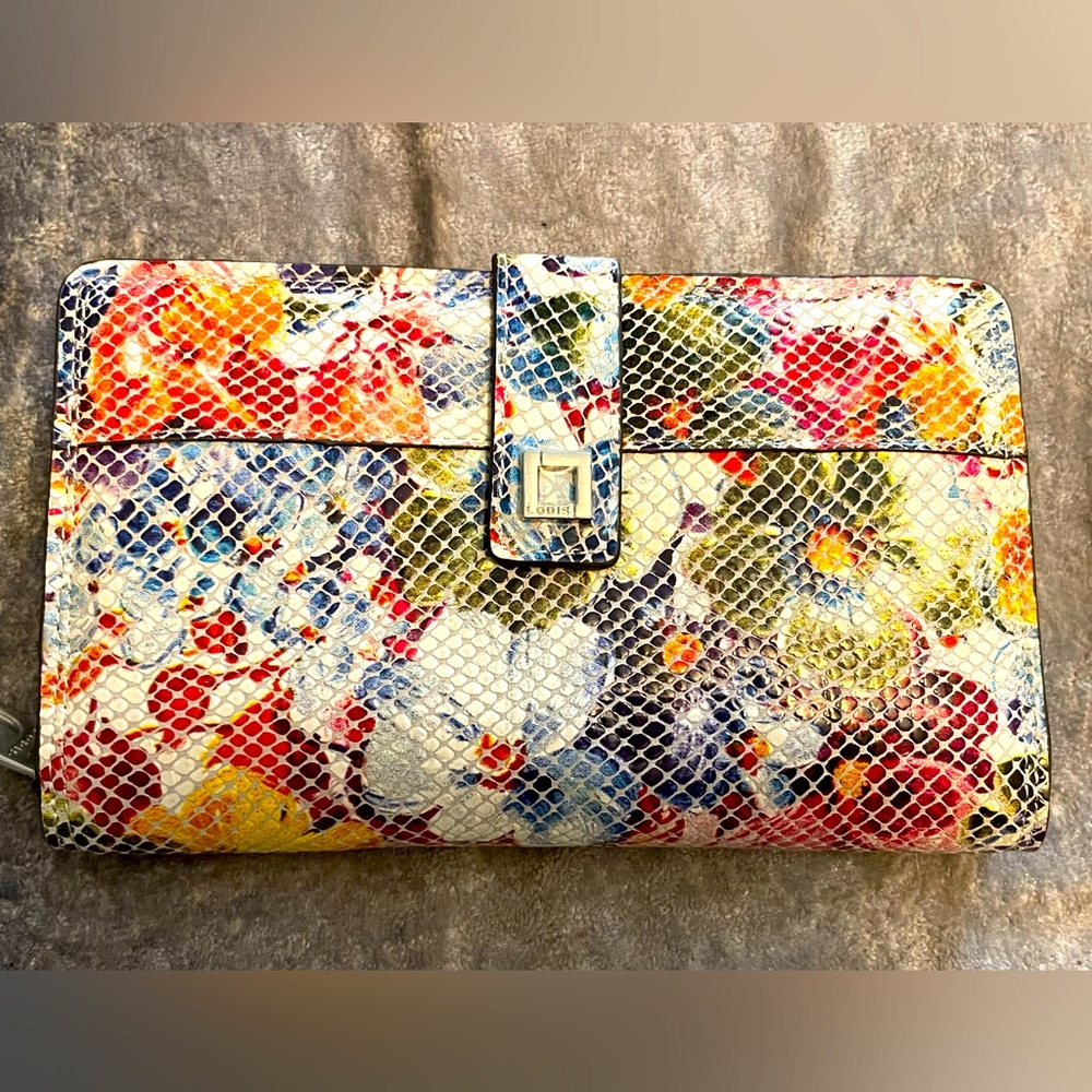 Lodis Wallet NWOT